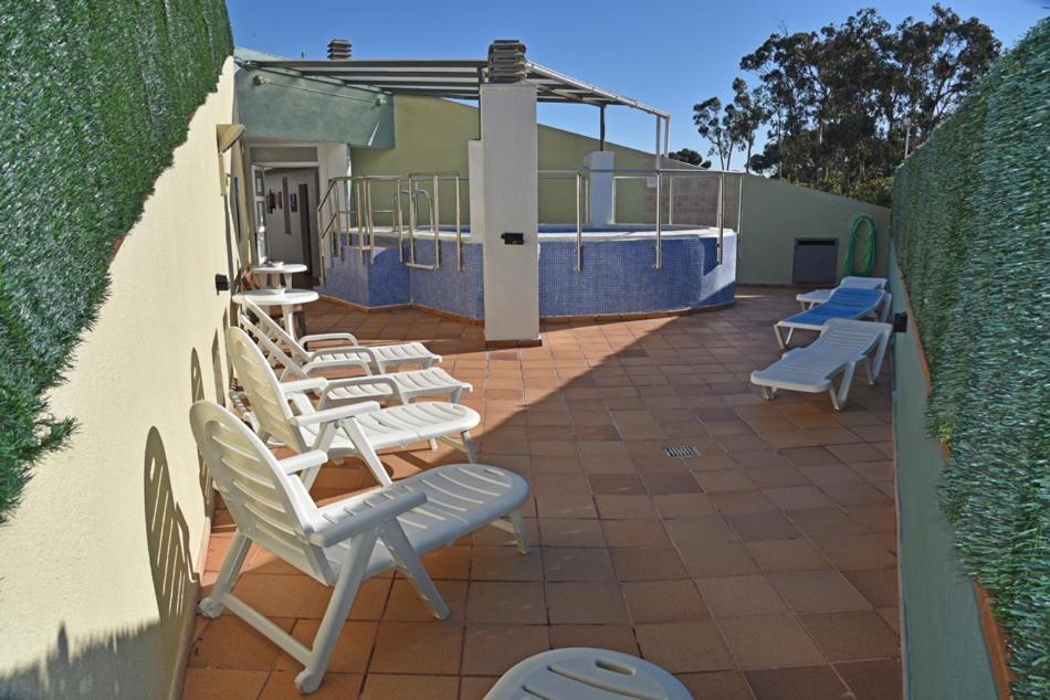 Apartamentos Ar Dosjoimi Lloret de Mar Exterior photo